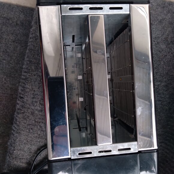 HOMESTYLE ESSENTIALS 2-SLICE TOASTER ADJUSTABLE BROWNING/CANCEL FUNCTION USED 1x - Picture 4 of 9